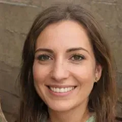 Linda W., a VivoGut customer from Arizona